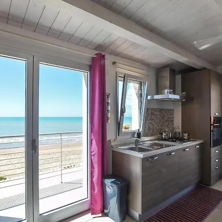 In Kaukana With Kitchenette Villaggio Azzurro